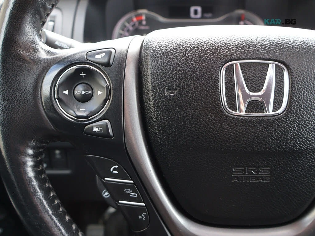 Honda Ridgeline Touring * AWD * АвтоКредит* (ЦЕНА ДО БГ), снимка 14 - Автомобили и джипове - 54643167