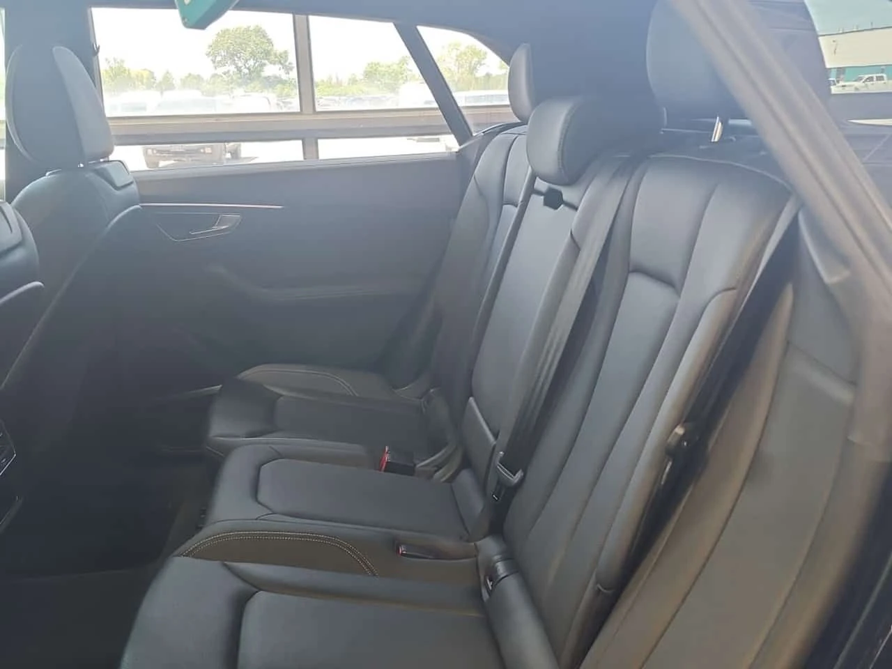 Audi Q8 * TECHNIK * CARFAX * ����� �� ����������� | Mobile.bg � ����������� 12