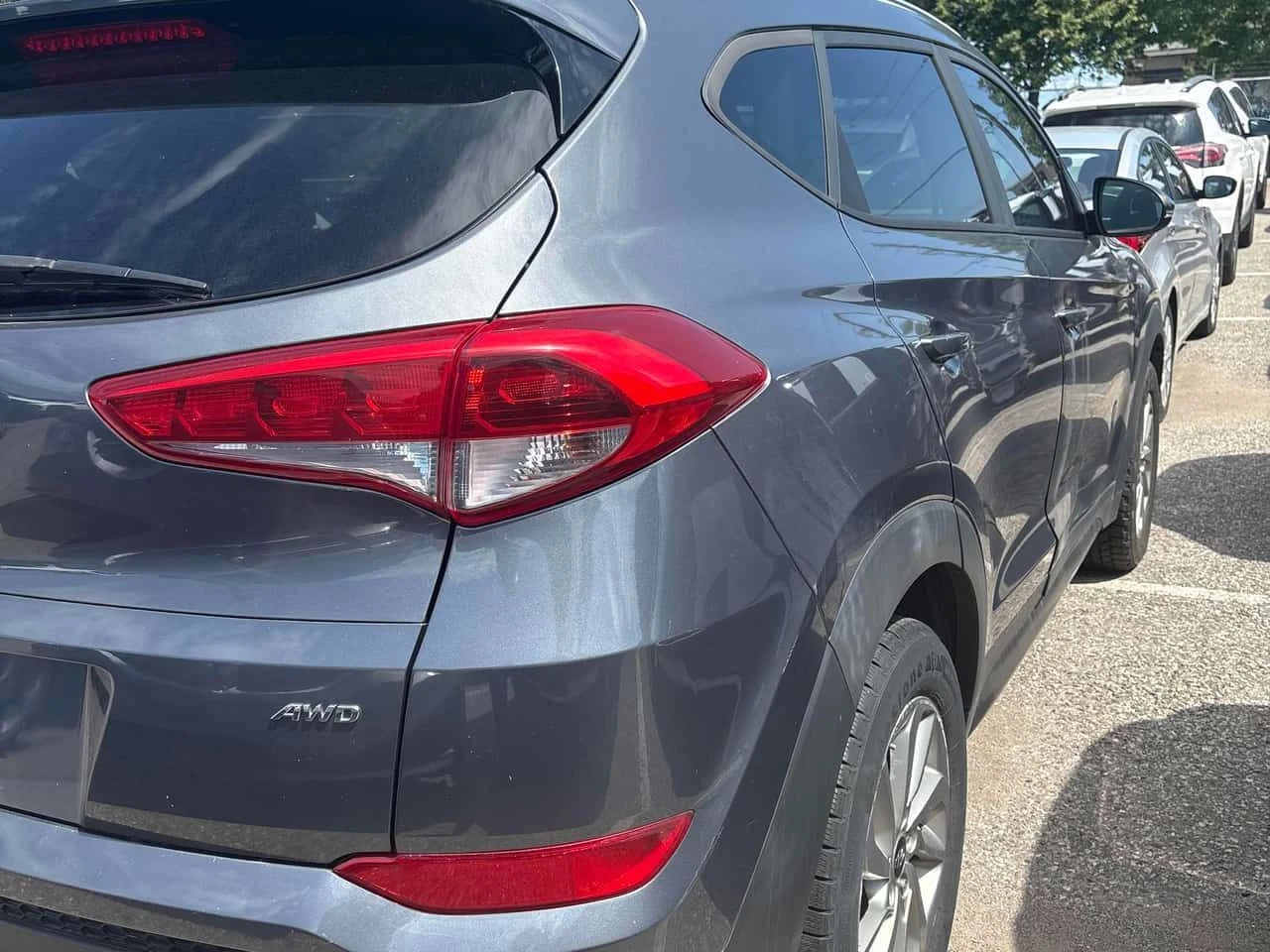 Hyundai Tucson * Premium * CARFAX * ОТ ПРЕДСТАВИТЕЛСТВО НА ХЮНДАЙ, снимка 3 - Автомобили и джипове - 55722960