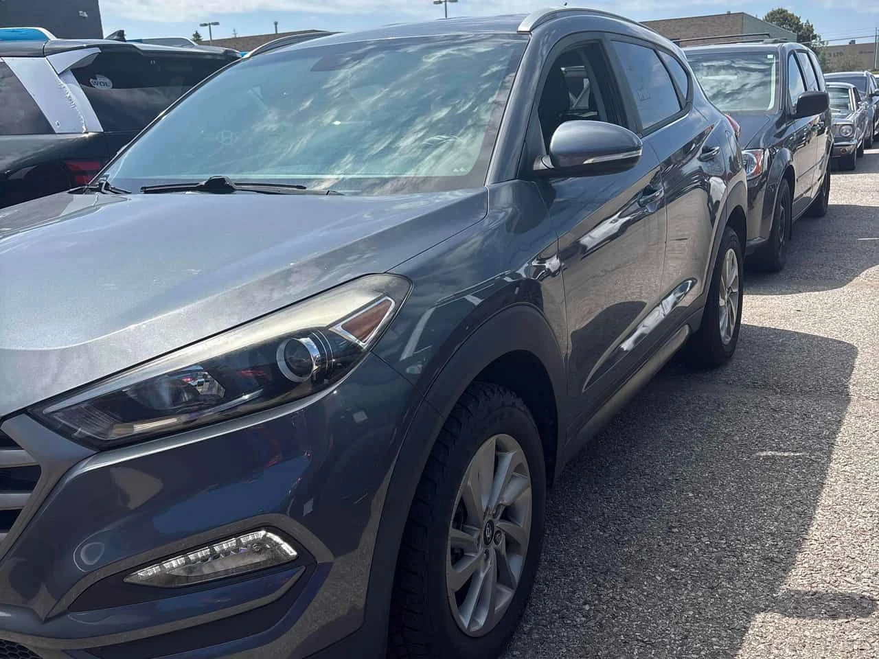 Hyundai Tucson * Premium * CARFAX * ОТ ПРЕДСТАВИТЕЛСТВО НА ХЮНДАЙ, снимка 2 - Автомобили и джипове - 55722960
