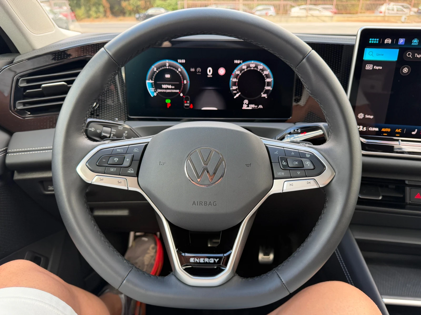 VW Tiguan 2.0TDI* DSG* 150к.с.* гаранционен, снимка 11 - Автомобили и джипове - 56181903