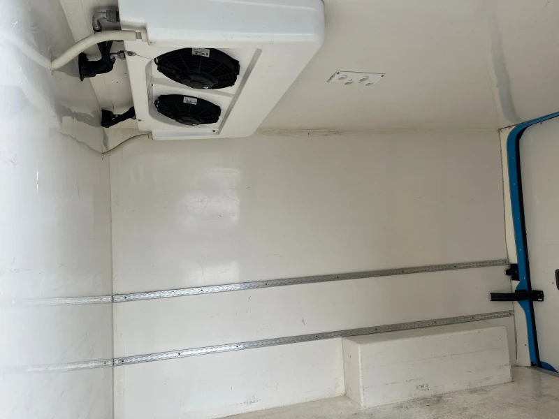 VW Crafter 2, 0ХЛАДИЛЕН-20гр, снимка 11 - Бусове и автобуси - 50418831