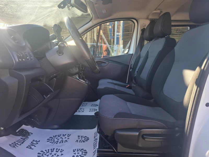 Opel Vivaro 1.6Bi-turbo Камера Климатик Автопилот, снимка 4 - Бусове и автобуси - 53259540