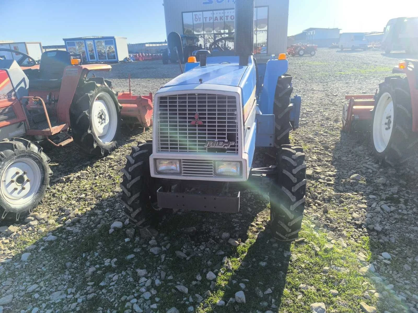 Трактор Mitsubishi Саки агро Сливен  - изображение 4