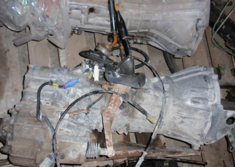 Трансмисия за Toyota Land cruiser, снимка 2 - Части - 5812674