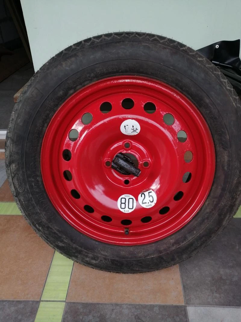 Гуми Летни 215/60R16, снимка 7 - Гуми и джанти - 43483557