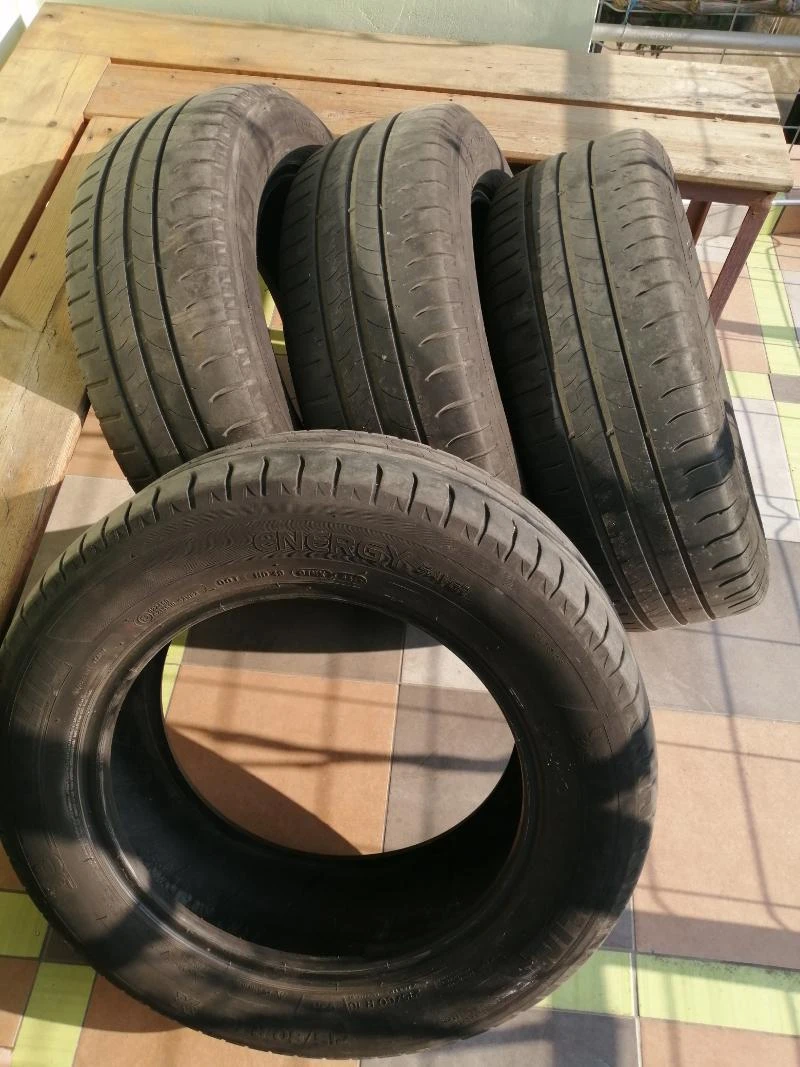 Гуми Летни 215/60R16, снимка 3 - Гуми и джанти - 43483557