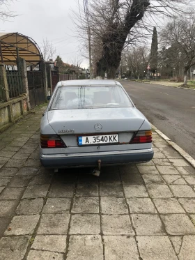 Mercedes-Benz 124, снимка 4