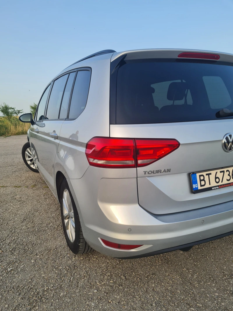 VW Touran 1.6, снимка 2 - Автомобили и джипове - 41646792