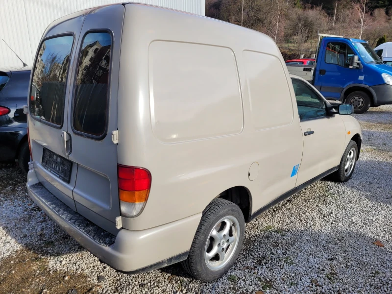 VW Caddy 1.9 SDI, снимка 5 - Автомобили и джипове - 48272399