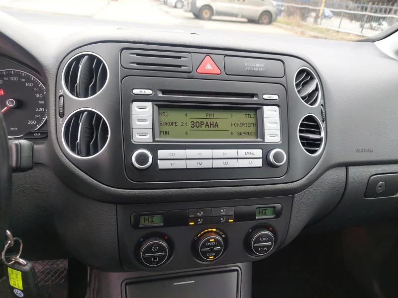 VW Golf Plus 1, 9TDI AUTOMAT, снимка 10 - Автомобили и джипове - 49290995