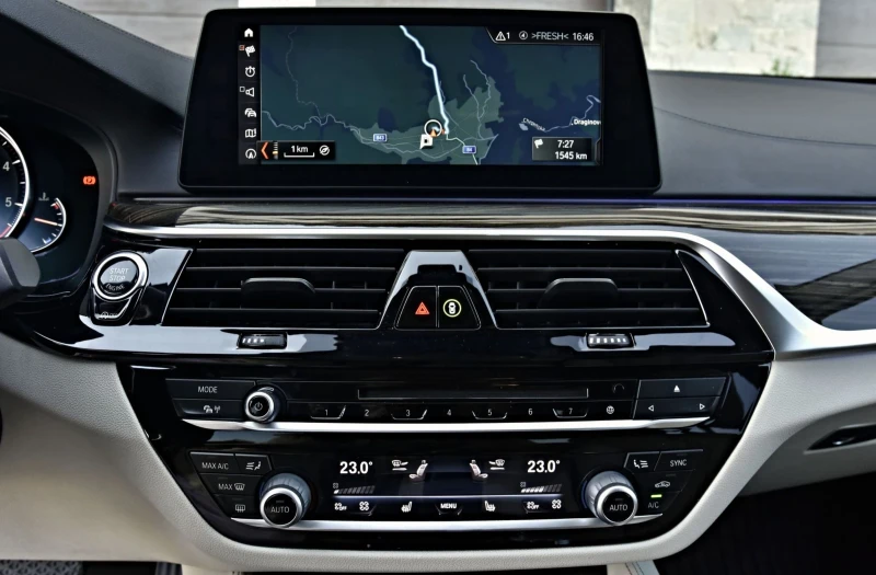 BMW 520 XD * luxury * , снимка 13 - Автомобили и джипове - 50703820