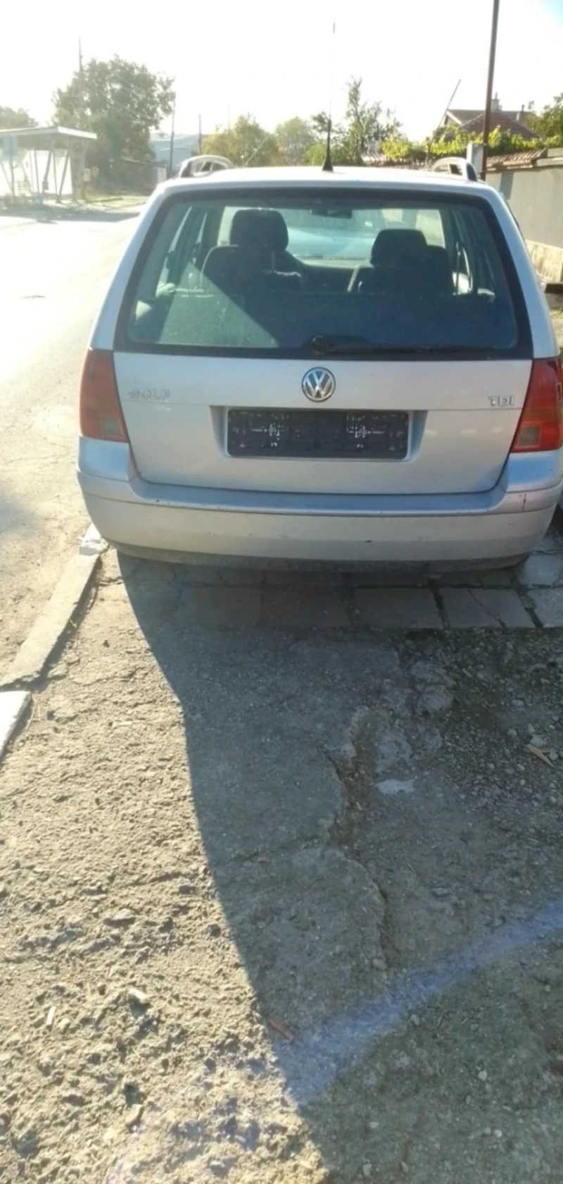 VW Golf, снимка 5 - Автомобили и джипове - 52606333