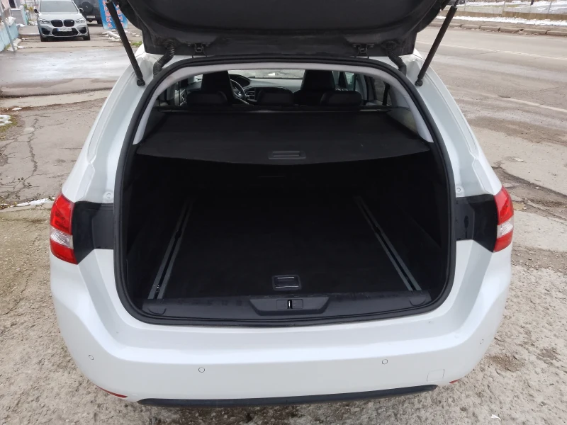 Peugeot 308 1.6 HDI/ALLURE/БЯЛА ПЕРЛА, снимка 16 - Автомобили и джипове - 52913680