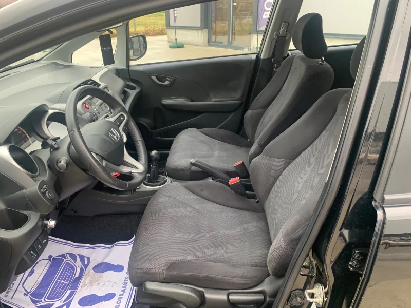 Honda Jazz 1.4i клима парктроник , снимка 10 - Автомобили и джипове - 53245494