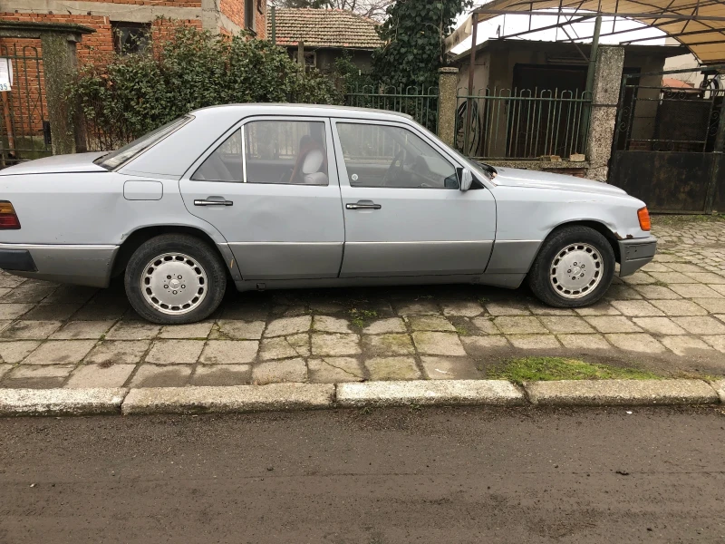 Mercedes-Benz 124, снимка 3 - Автомобили и джипове - 53272654