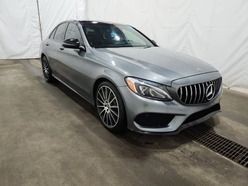 Mercedes-Benz C 300 * TOP * AMG PACK / PANO / 4 MATIC  /CARFAX, снимка 3 - Автомобили и джипове - 53354584