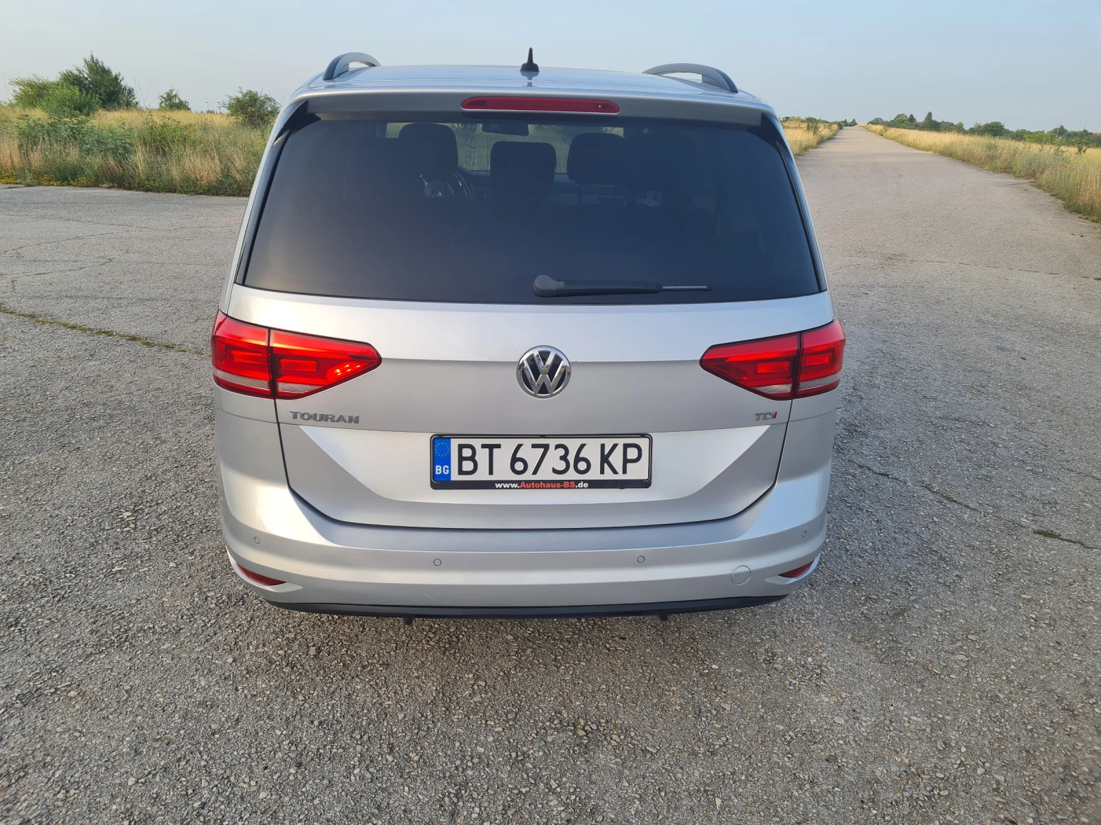 VW Touran 1.6 - изображение 4