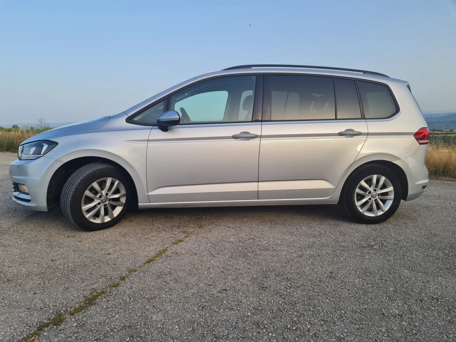 VW Touran 1.6 - изображение 5