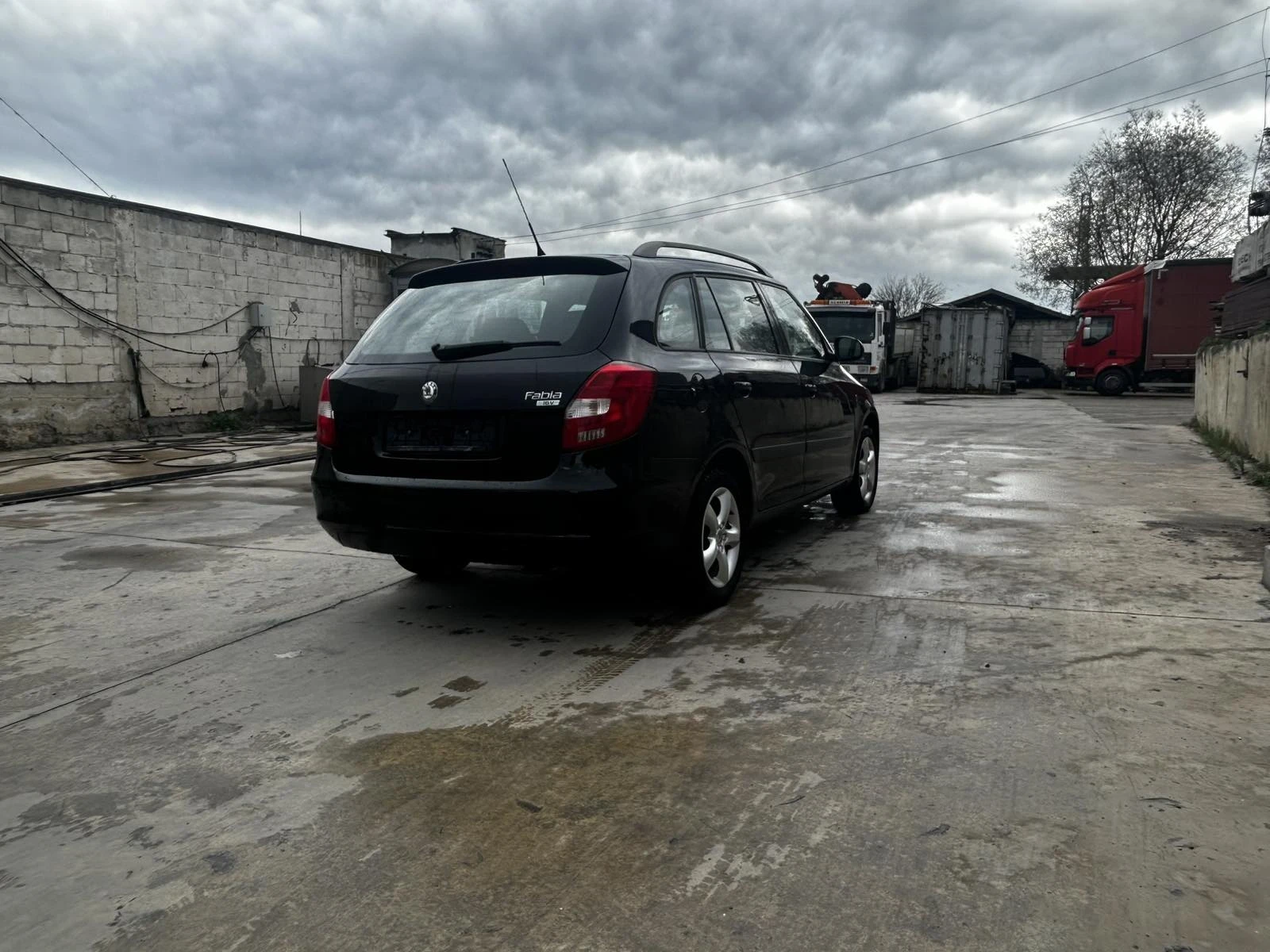 Skoda Fabia Нов Внос 1.4 Бензин  - изображение 8