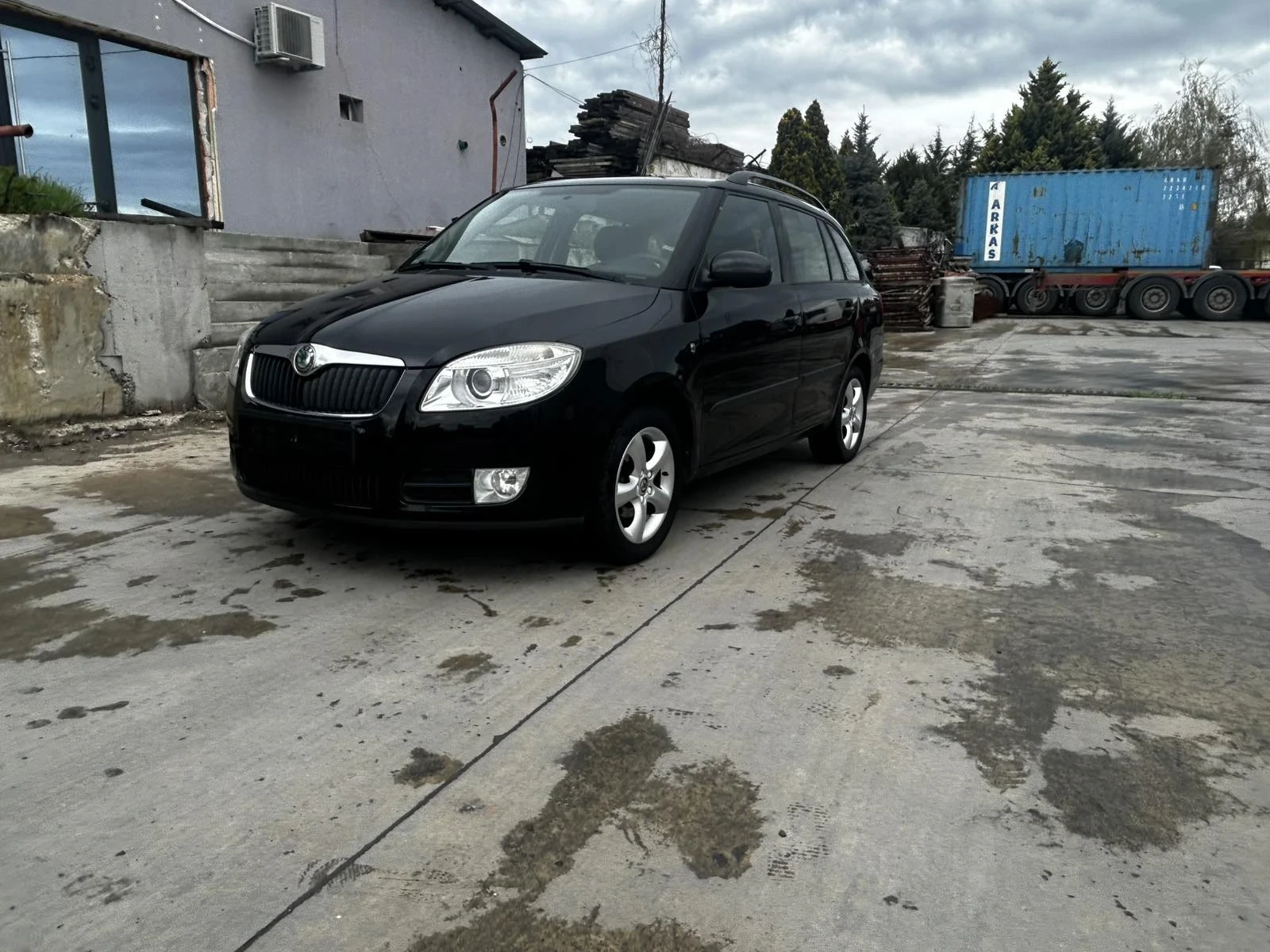 Skoda Fabia Нов Внос 1.4 Бензин  - изображение 4