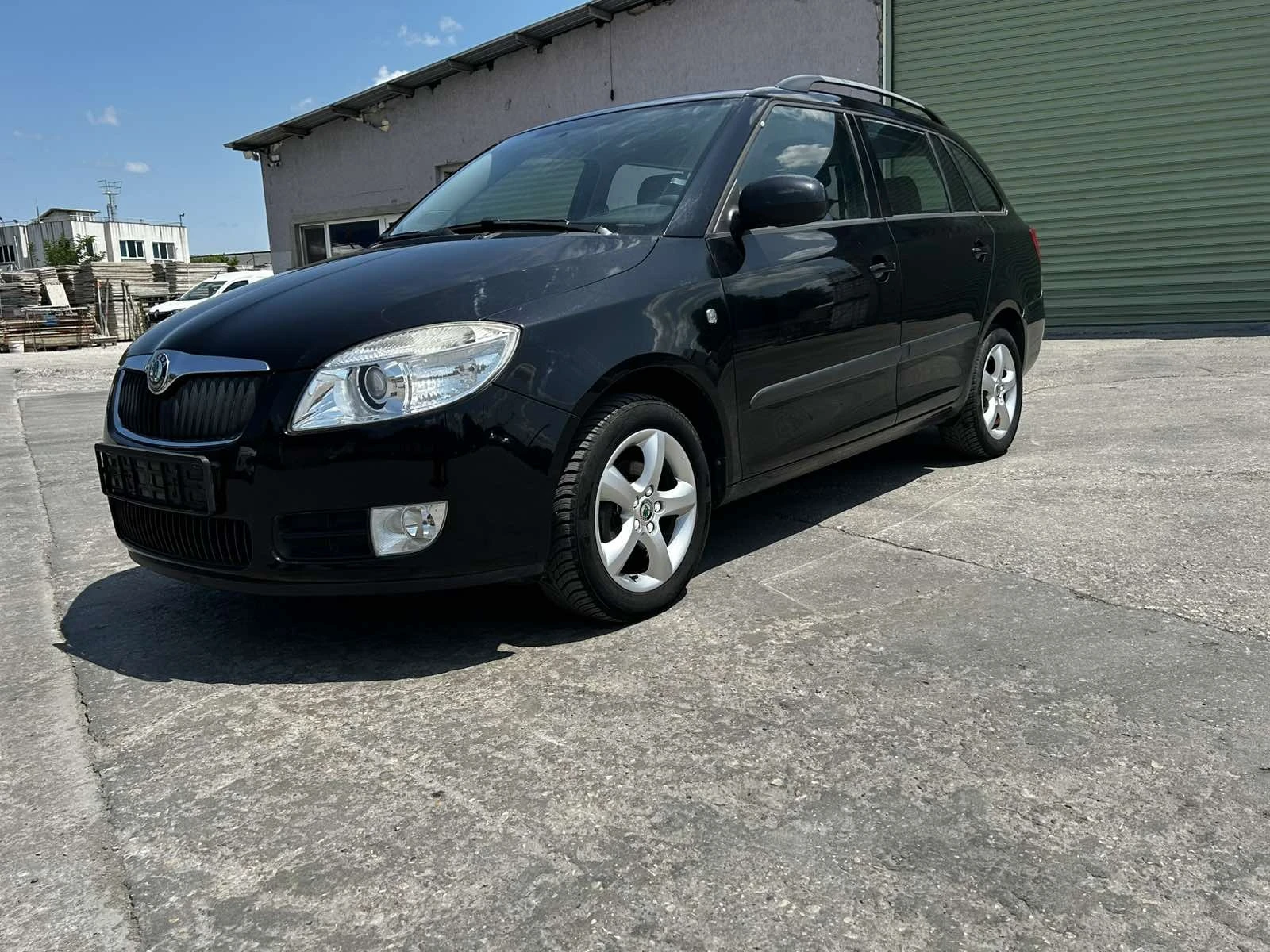 Skoda Fabia Нов Внос 1.4 Бензин  - изображение 2