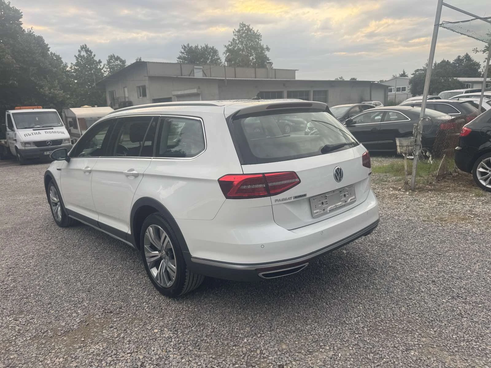 VW Alltrack 2.0TDI/4X4/LED - изображение 2