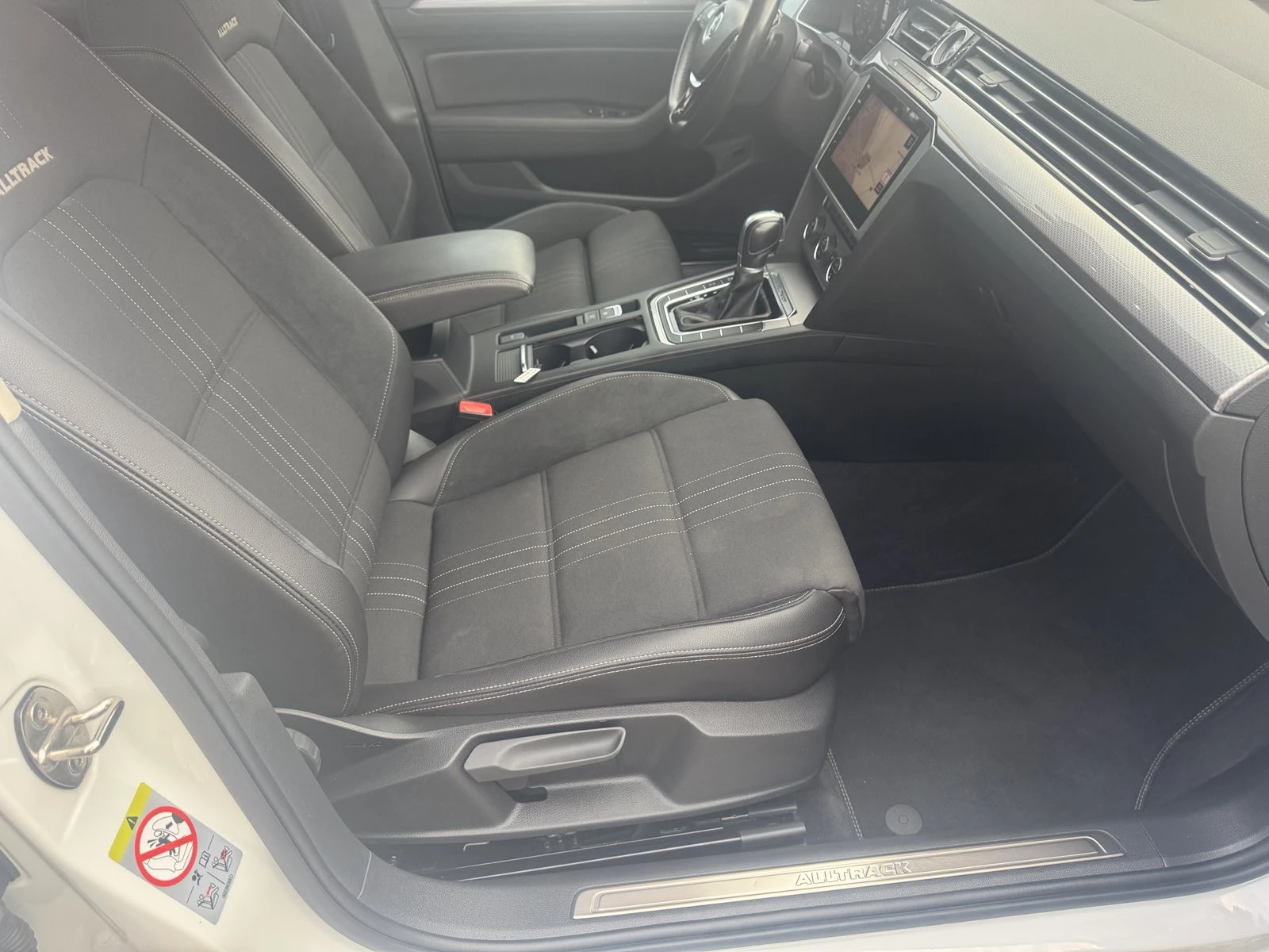 VW Alltrack 2.0TDI/4X4/LED - изображение 10