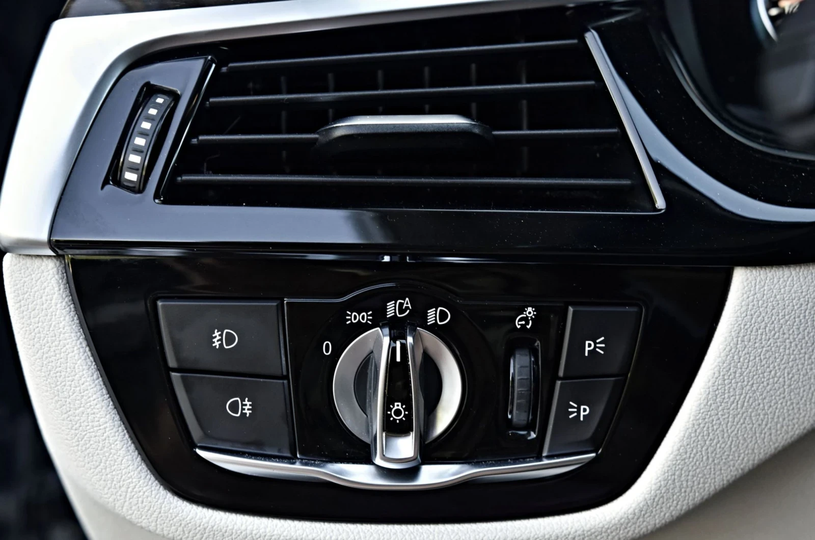 BMW 520 XD * luxury *  | Mobile.bg   12