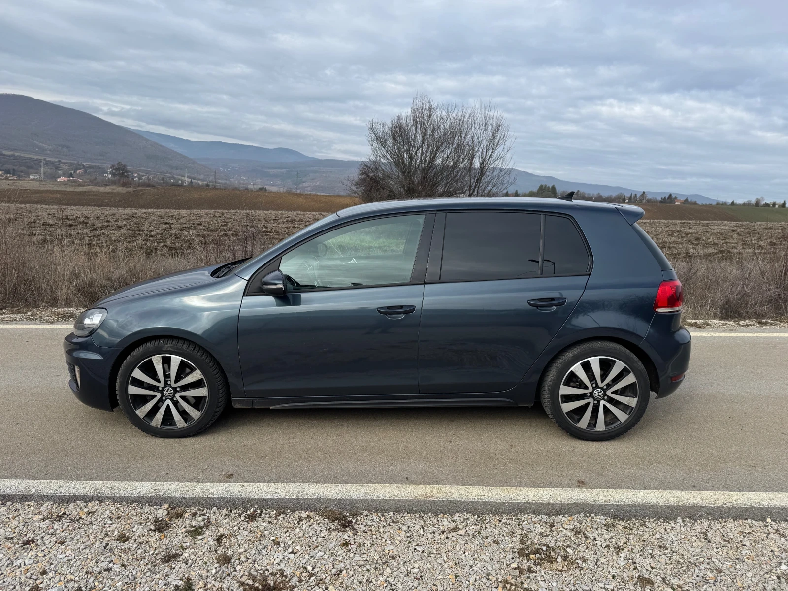 VW Golf GTD / DSG / ТОП, снимка 7 - Автомобили и джипове - 52890012