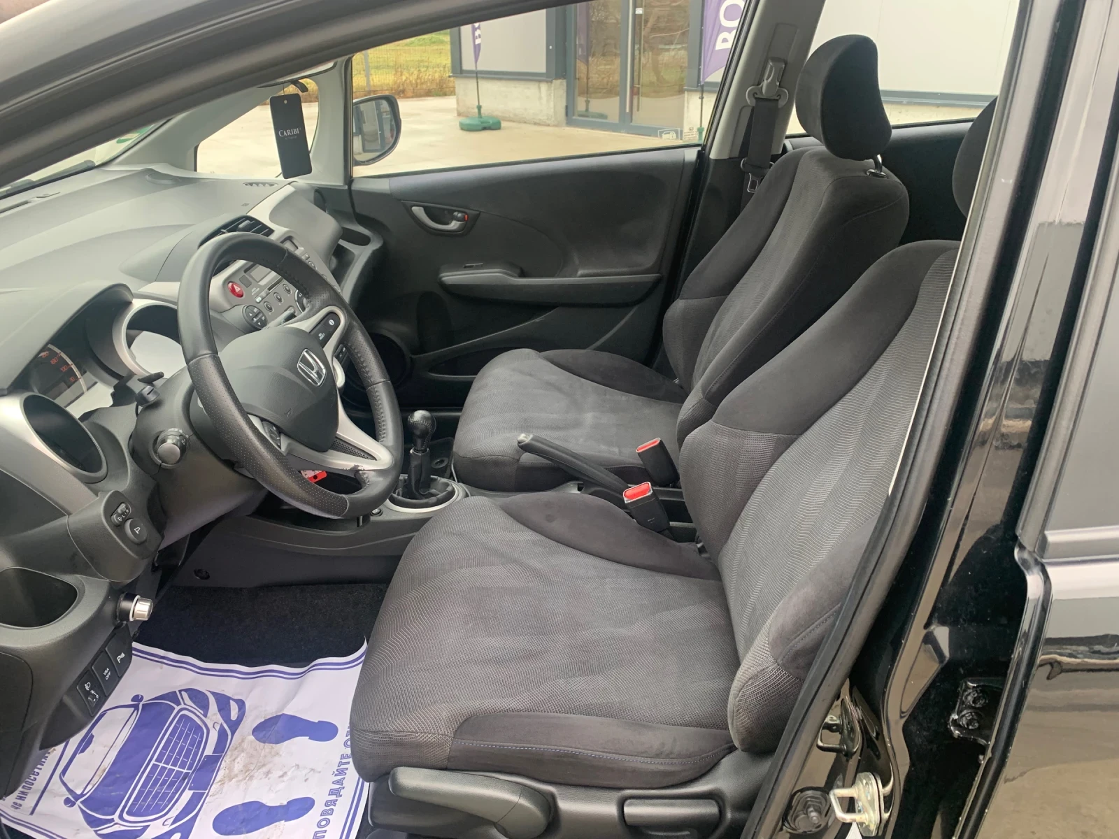 Honda Jazz 1.4i клима парктроник  - изображение 10