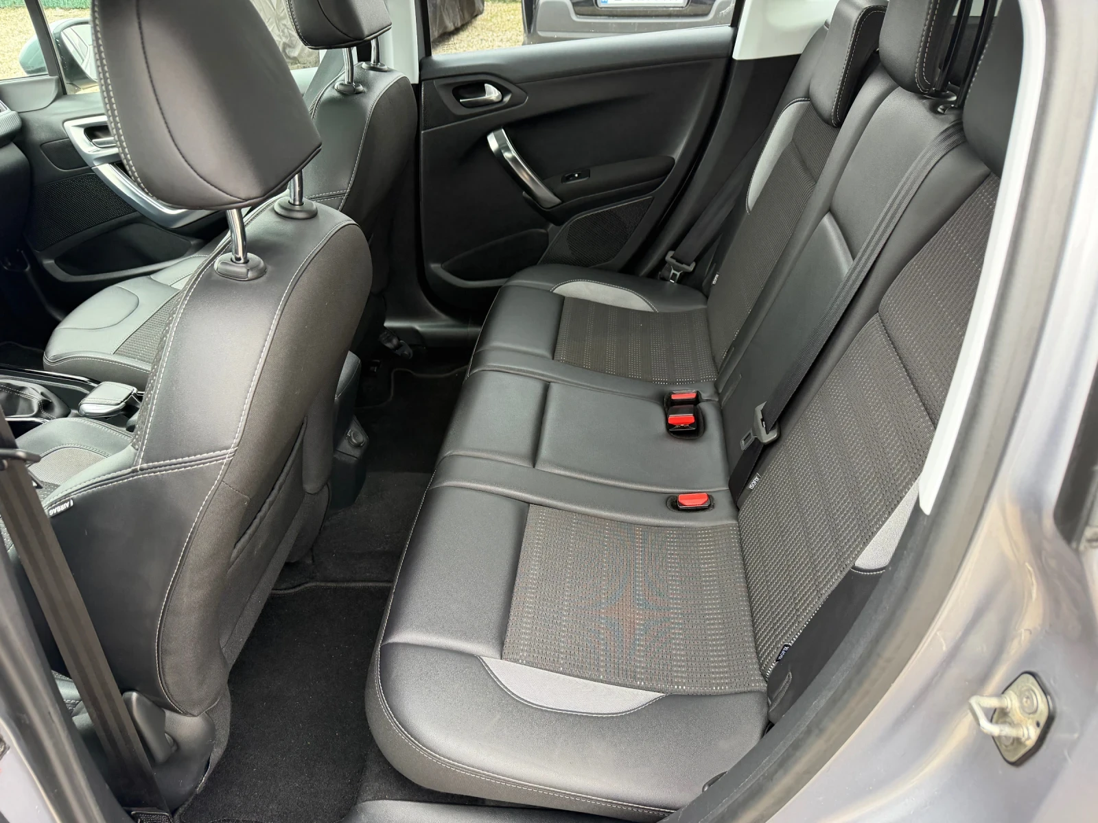 Peugeot 2008 1.6d/100hp/NAVI/SERVICE BOOK/Face Lift / | Mobile.bg � ����������� 11