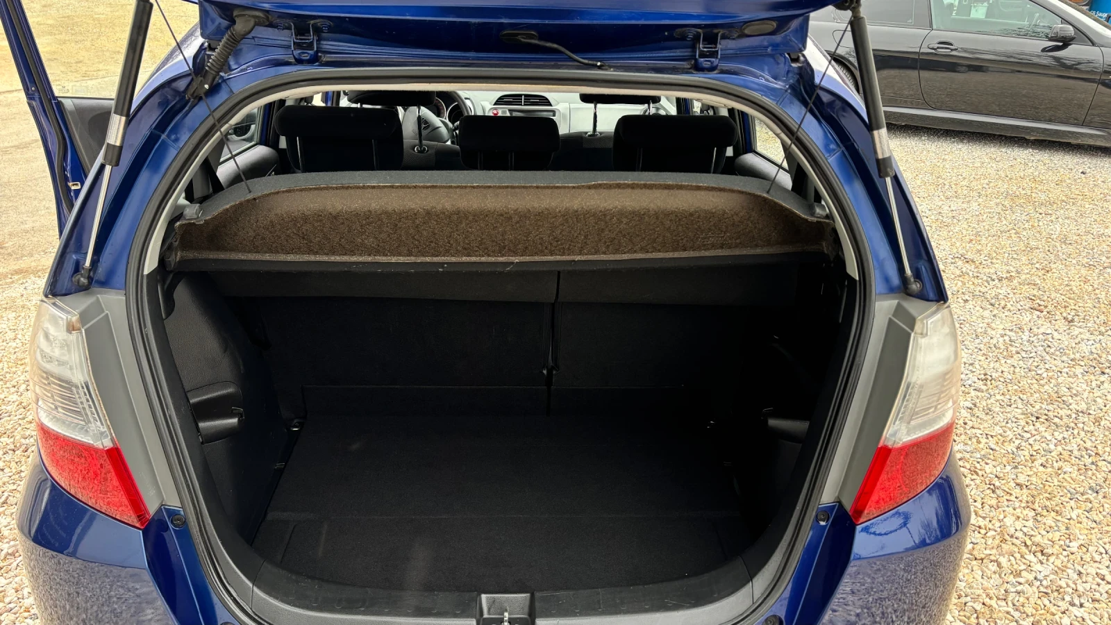 Honda Jazz Нов внос от Германия 1, 4 мотор, снимка 10 - Автомобили и джипове - 53736781