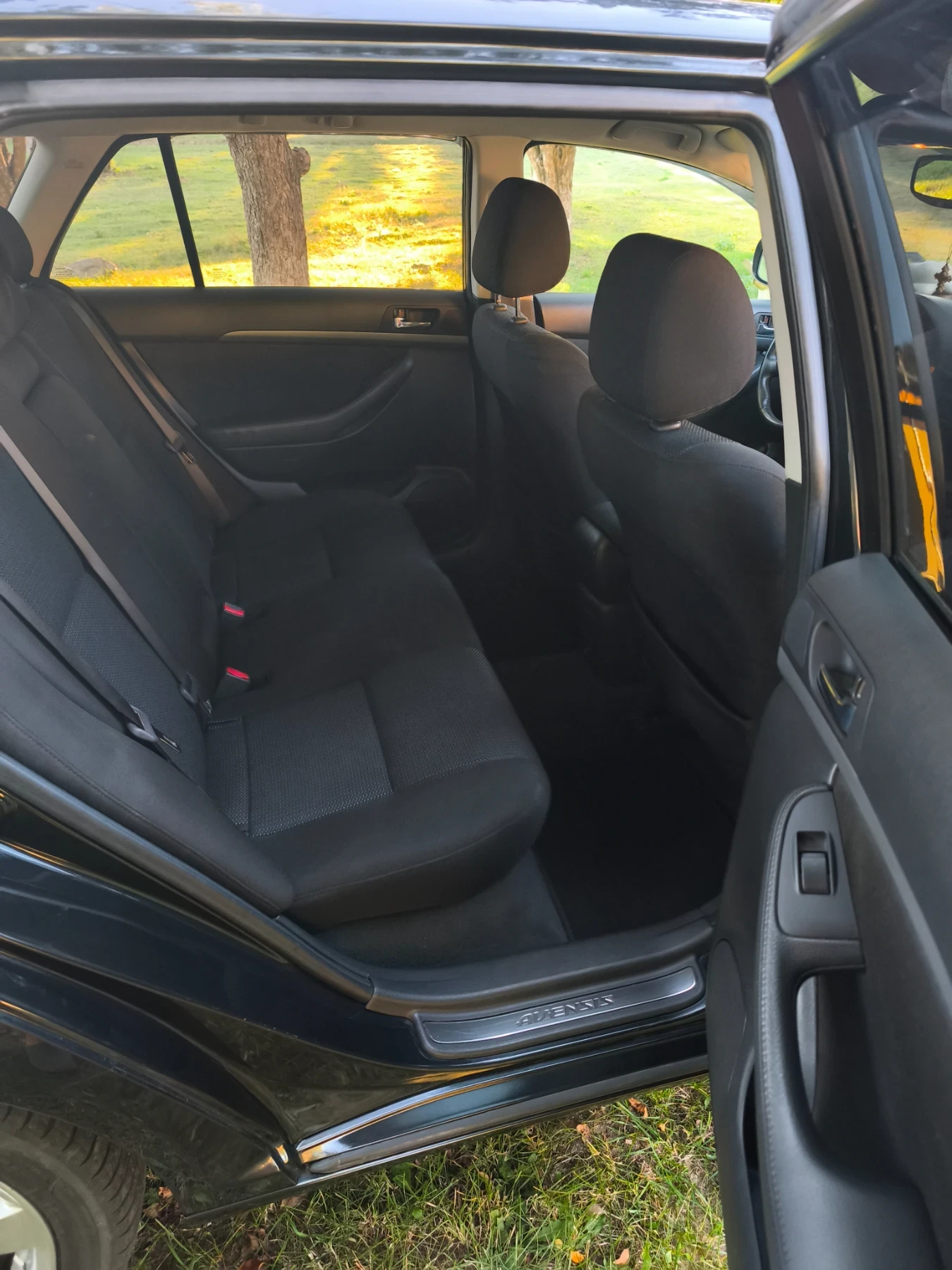 Toyota Avensis   Фейслифт-2.0 d4d 126к.с., снимка 10 - Автомобили и джипове - 53866368