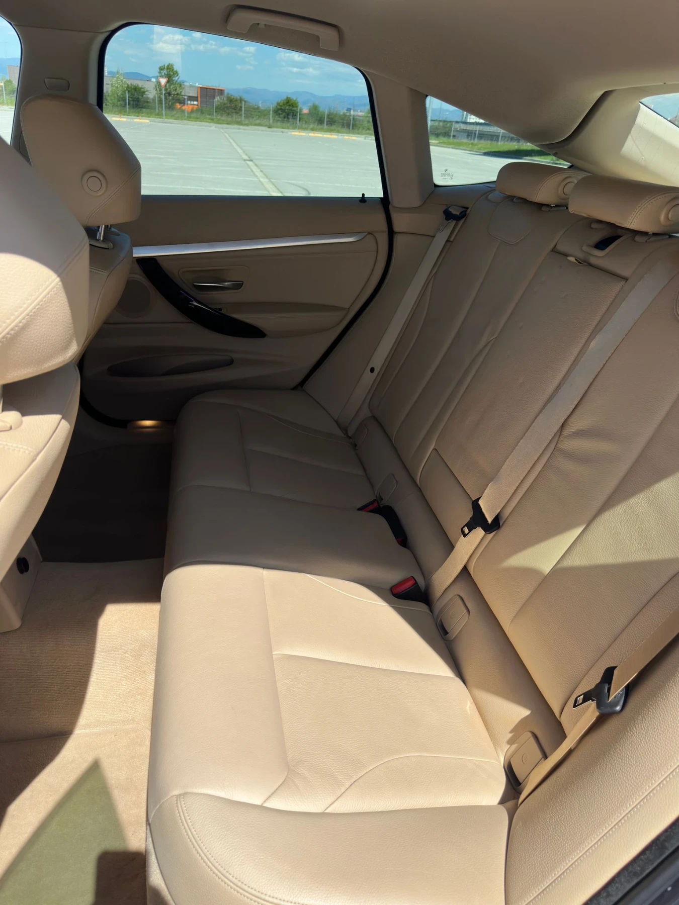 BMW 320 GT, снимка 12 - Автомобили и джипове - 54311795