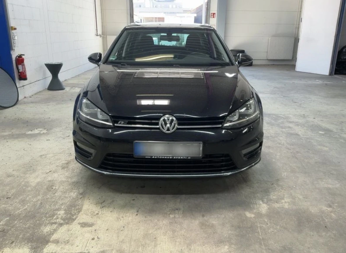 VW Golf 2.0TDI R-Line 150кс 6ск* Keyless* LED* VW История*
