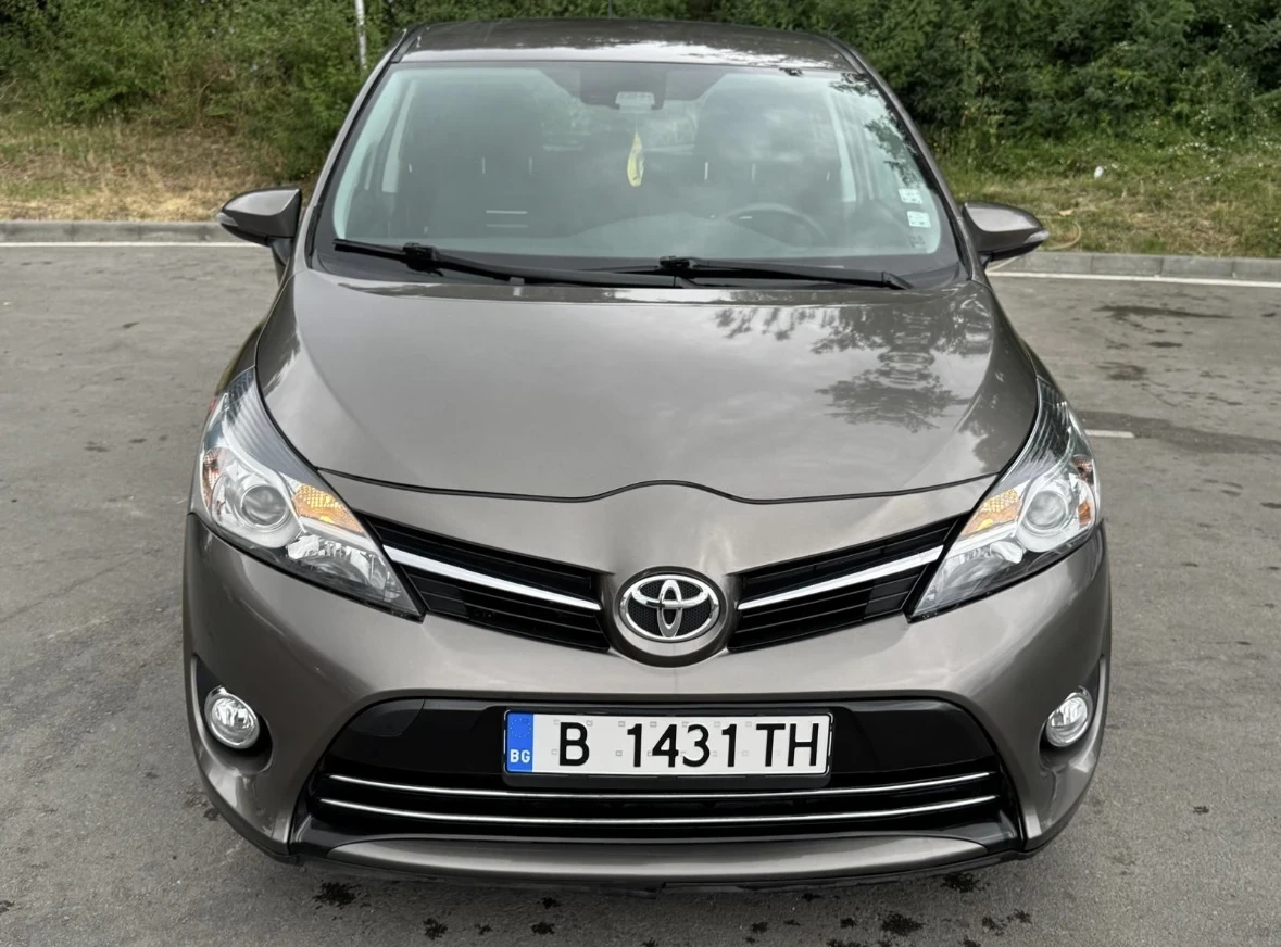 Toyota Verso, снимка 2 - Автомобили и джипове - 55152835