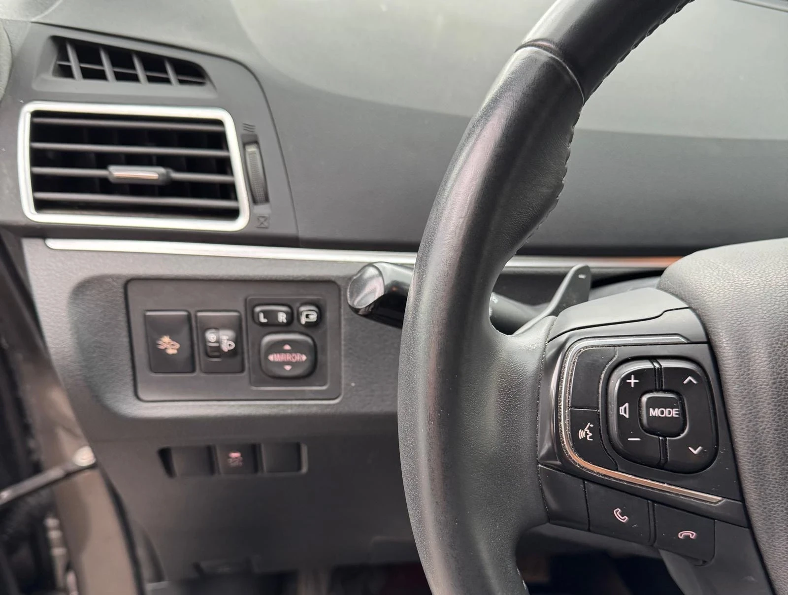 Toyota Verso, снимка 10 - Автомобили и джипове - 55152835