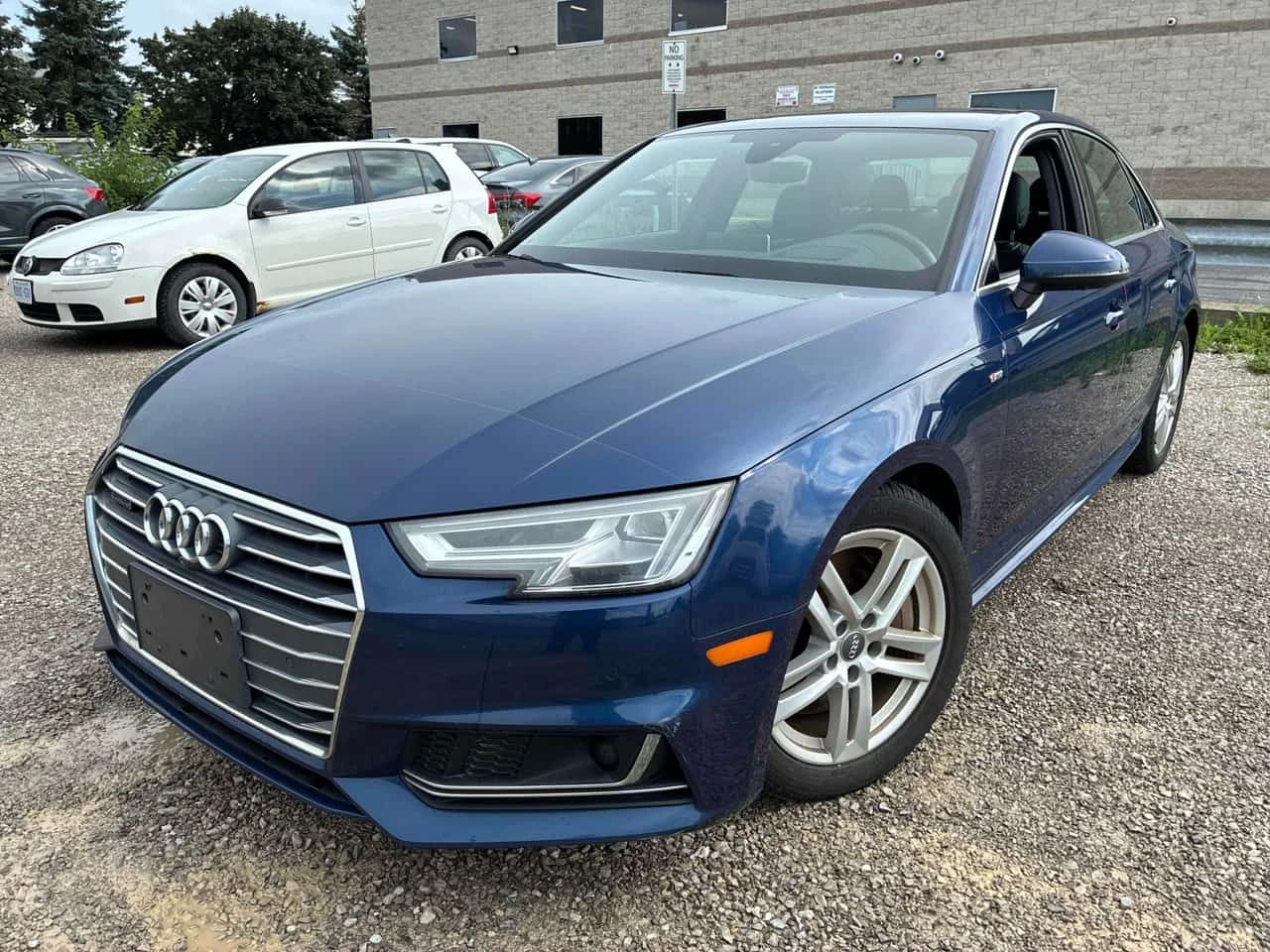 Audi A4 TECHNIK/ВСИЧКИ ЕКСТРИ ЗА МОДЕЛА /CARFAX/АВТОКРЕДИТ