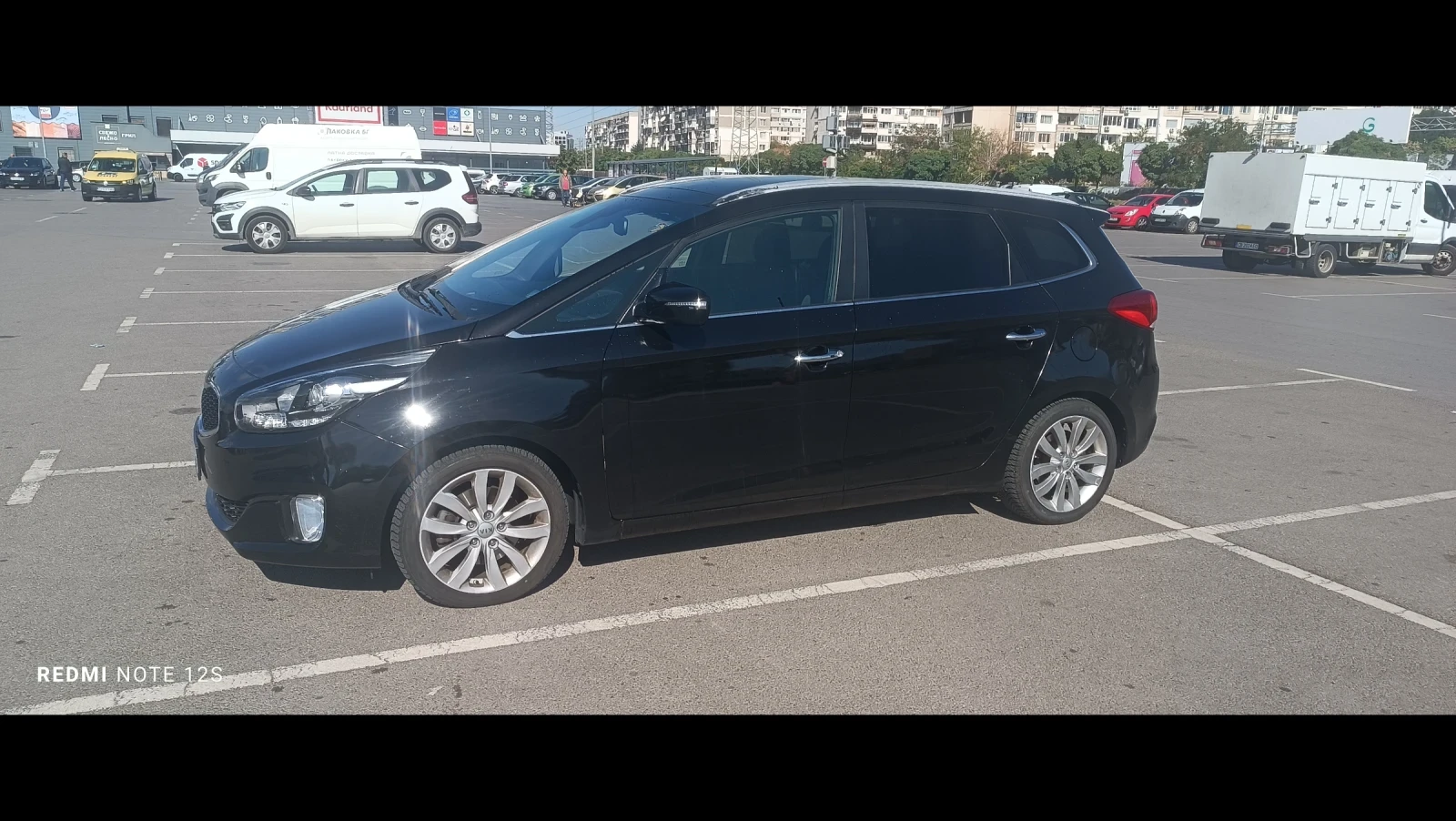 Kia Carens 1.7crdi, снимка 4 - Автомобили и джипове - 56216853