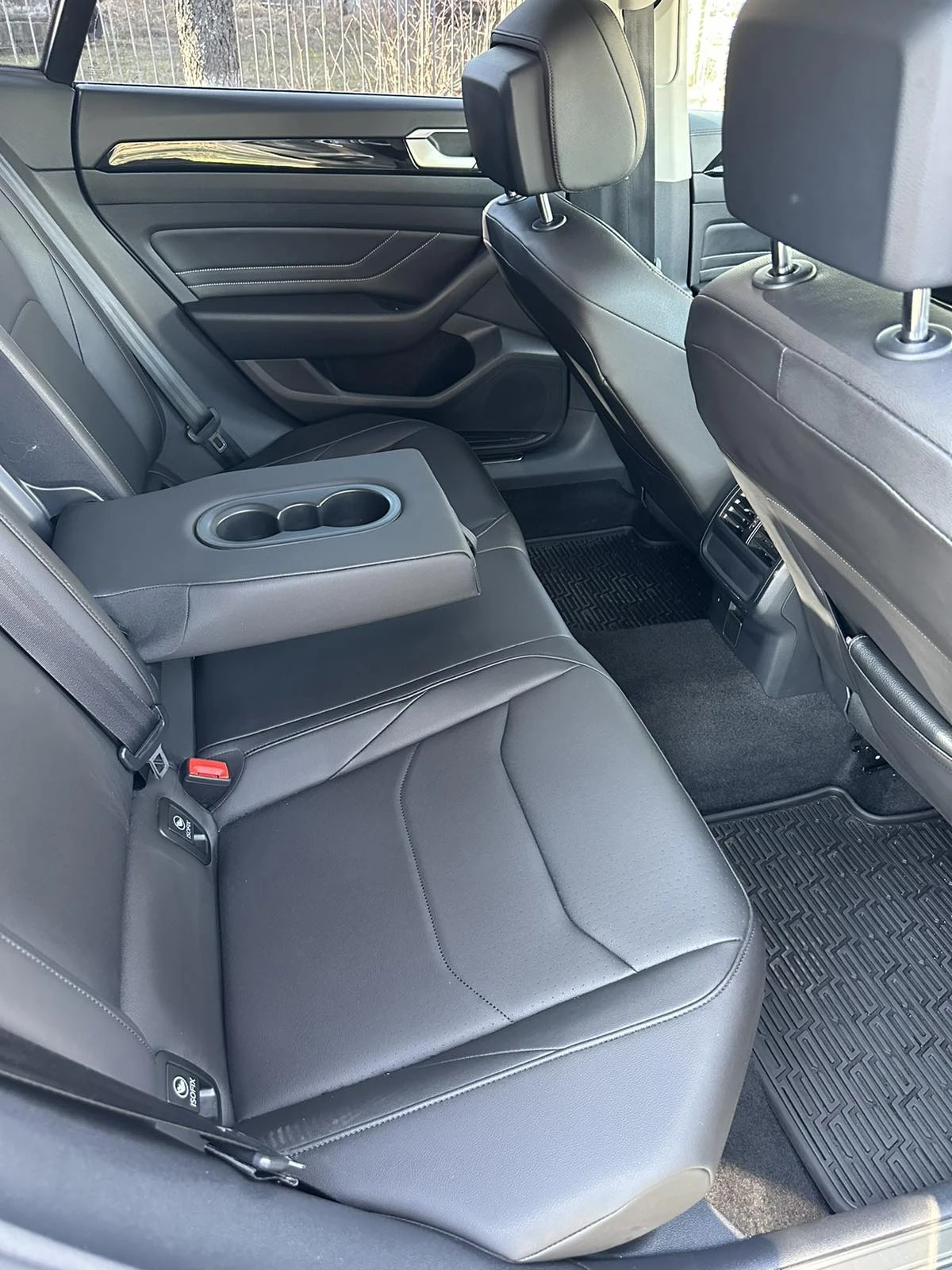 VW Arteon 2.0 TSI Facelift, снимка 9 - Автомобили и джипове - 56275581