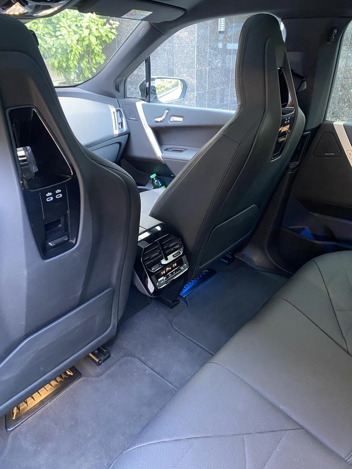 BMW iX IX-X-DRIVE50M, снимка 8 - Автомобили и джипове - 56407350
