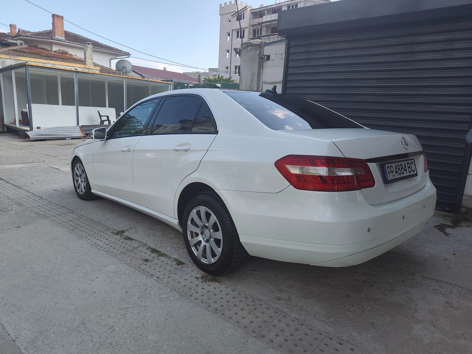Mercedes-Benz E 200 E 200, снимка 3 - Автомобили и джипове - 56665899