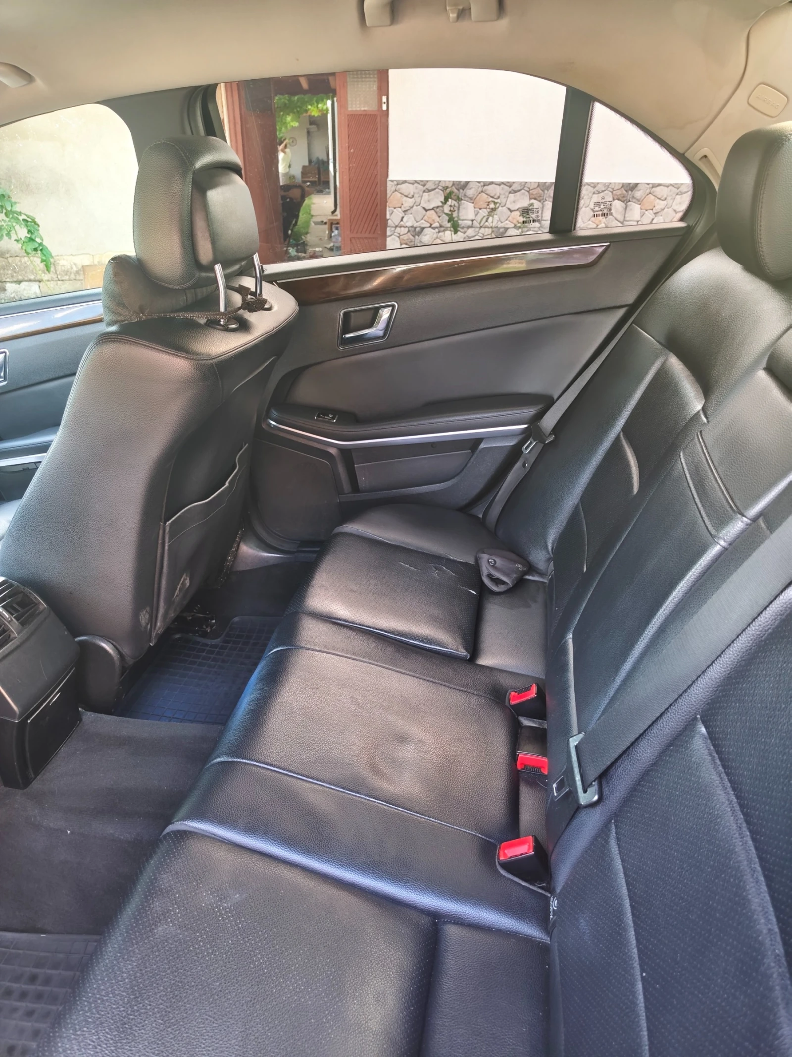 Mercedes-Benz E 200 E 200, снимка 6 - Автомобили и джипове - 56665899
