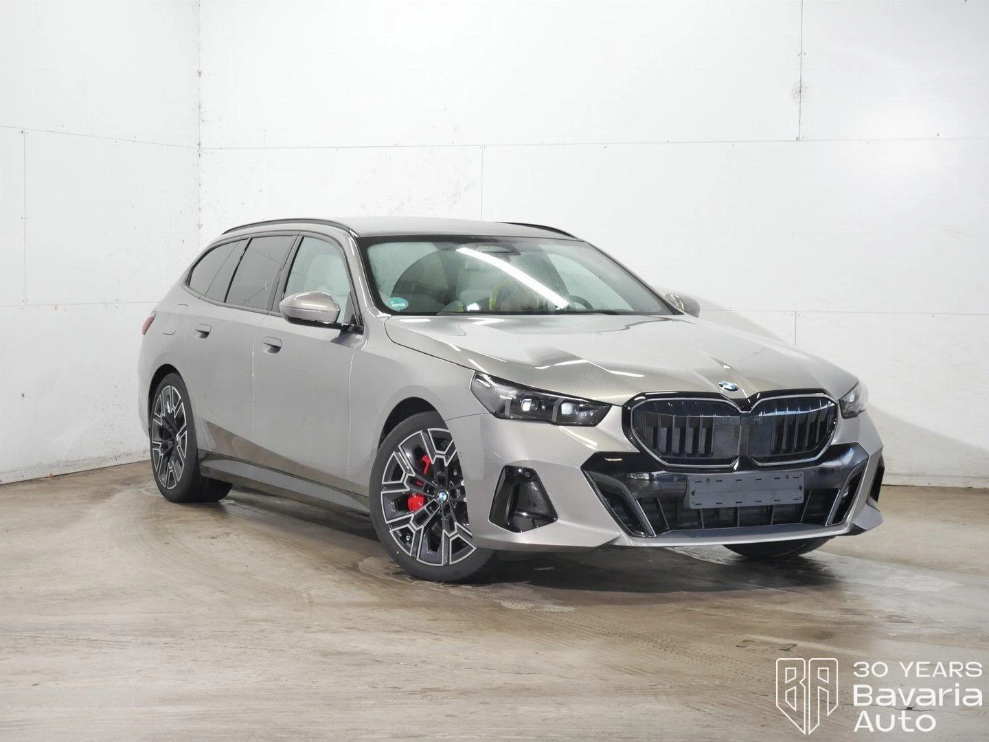 BMW 540 d xDrive Touring Steptronic, снимка 4 - Автомобили и джипове - 56709053
