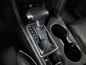 Kia Sportage 2.0 CRDi 4WD, снимка 9