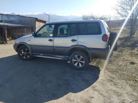 Nissan Terrano 3.0TDi156к 4?4 7м., снимка 11