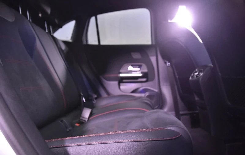 Mercedes-Benz GLA 250 250e AMG-Line , снимка 9 - Автомобили и джипове - 52804567