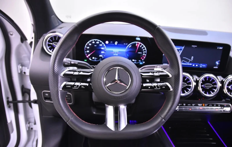 Mercedes-Benz GLA 250 250e AMG-Line , снимка 7 - Автомобили и джипове - 52804567