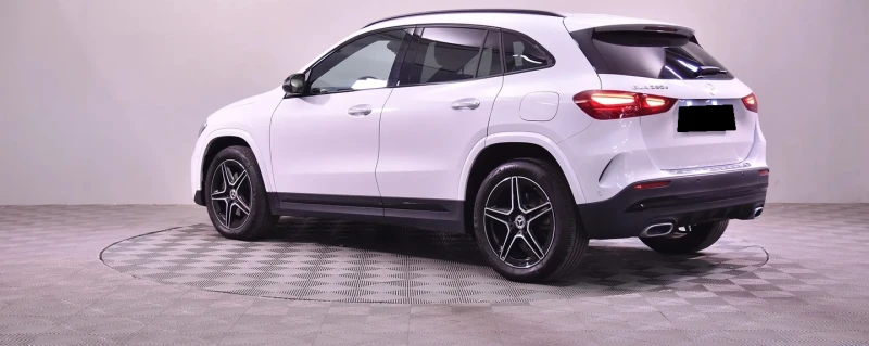 Mercedes-Benz GLA 250 250e AMG-Line , снимка 2 - Автомобили и джипове - 52804567